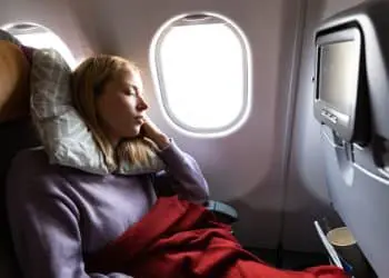 How to Survive A Long Flight: 7 Awesome Tips