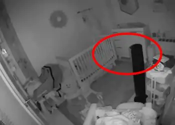 Mother Hears Strange Sound on Baby Camera – Then She Sees Something Incredible